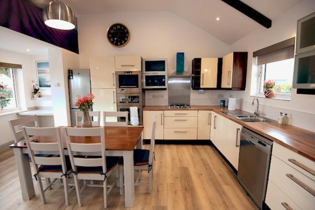 Meadowlane Lodge Cork Buitenkant foto